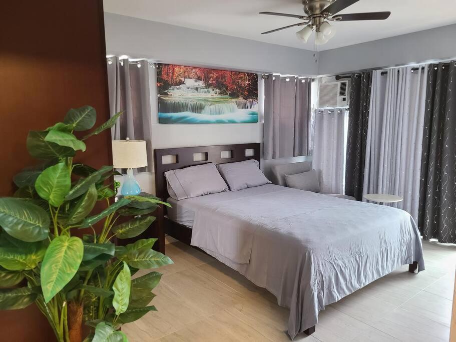 Lovely Condo 2 Bedrooms, 2 Bathrooms, Free 1 Parking At Waikiki Beach Honolulu Exterior photo